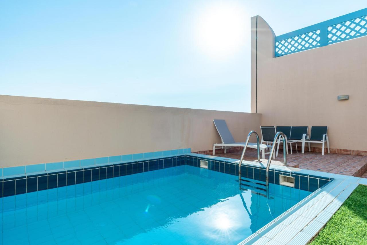 Luxury Private Pool Penthouse By Globalstay Holiday Homes Dubai Exterior photo